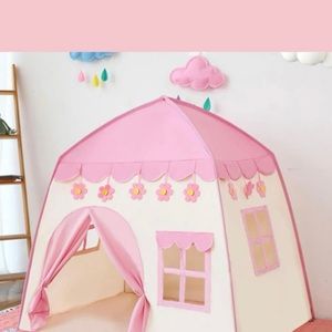 Pequeña casa de campaña para niñas, de buen tamaño, utilizable exterior/interior